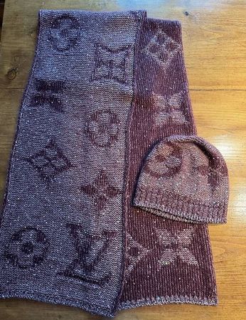 Original Louis Vuitton Schal mit Mütze