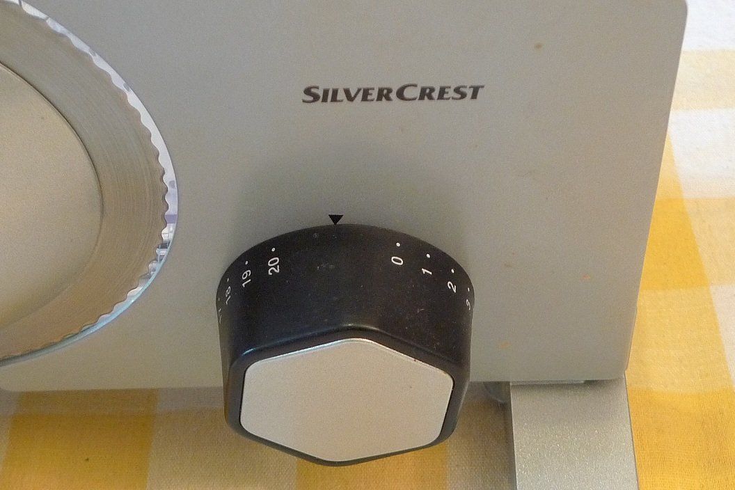 SilverCrest Elettrodomestici da cucina: Aufschnittmaschine-(Silver Crest)! – Usato da Bern venduto da bn1640 4