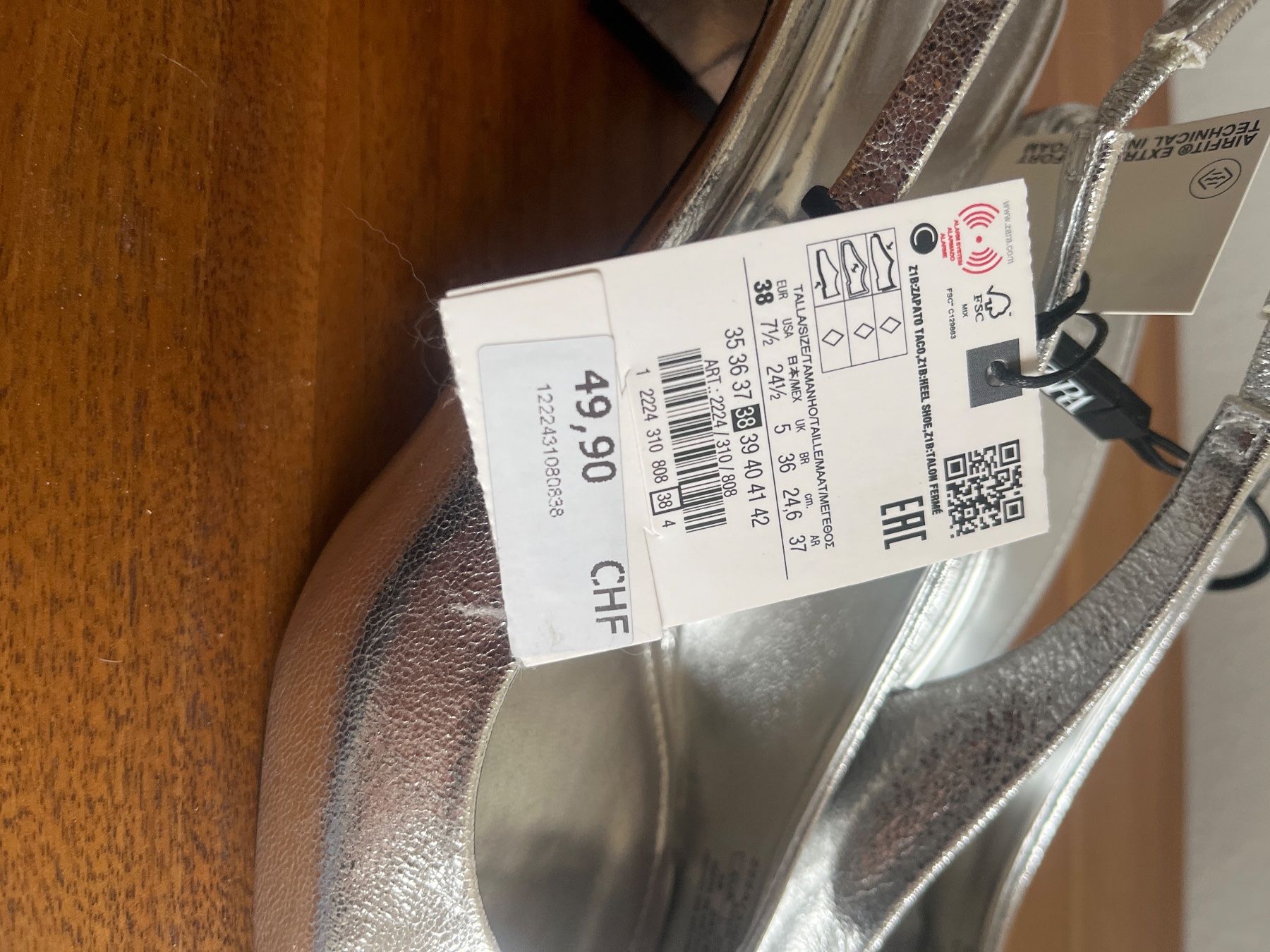 Zara Damenschuhe: Zara Silver Slingback Heels, New With Tags, Size 38 – Gebraucht aus Zürich von kleinesgrau 3