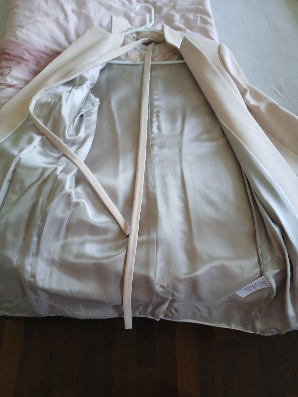 Cappotti: L.K. Bennett Coat, UK 8, Peach, Perfect for Spring! – Usato da Dübendorf venduto da LoRi-2026 3