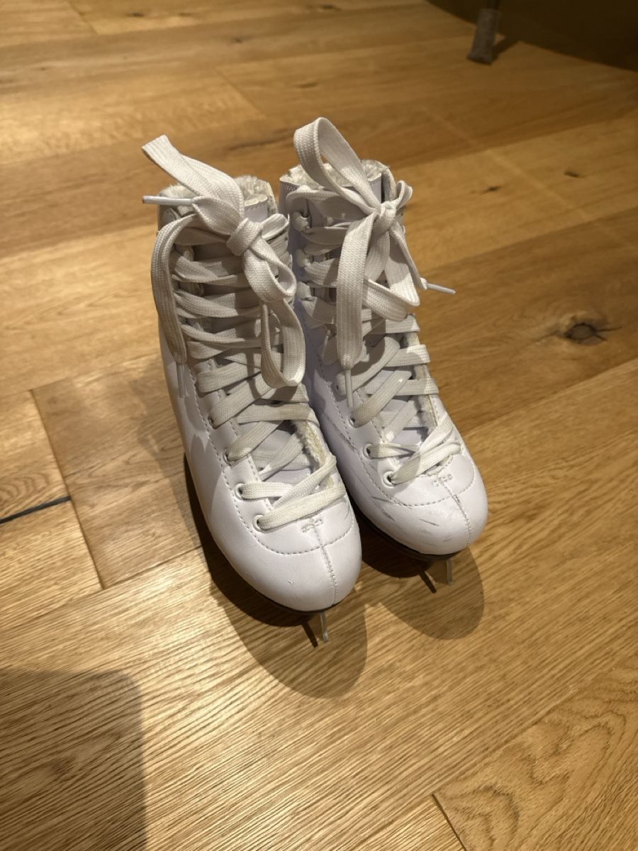 Schlittschuhe: Schlittschuhe Gr. 31 – Gebraucht aus Geroldswil von emi1980 2