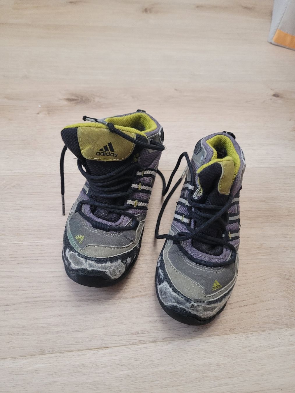 Scarpe per ragazzi: Wanderschuh Hr. 26 – Usato da Lupsingen venduto da sta_wgg5 1