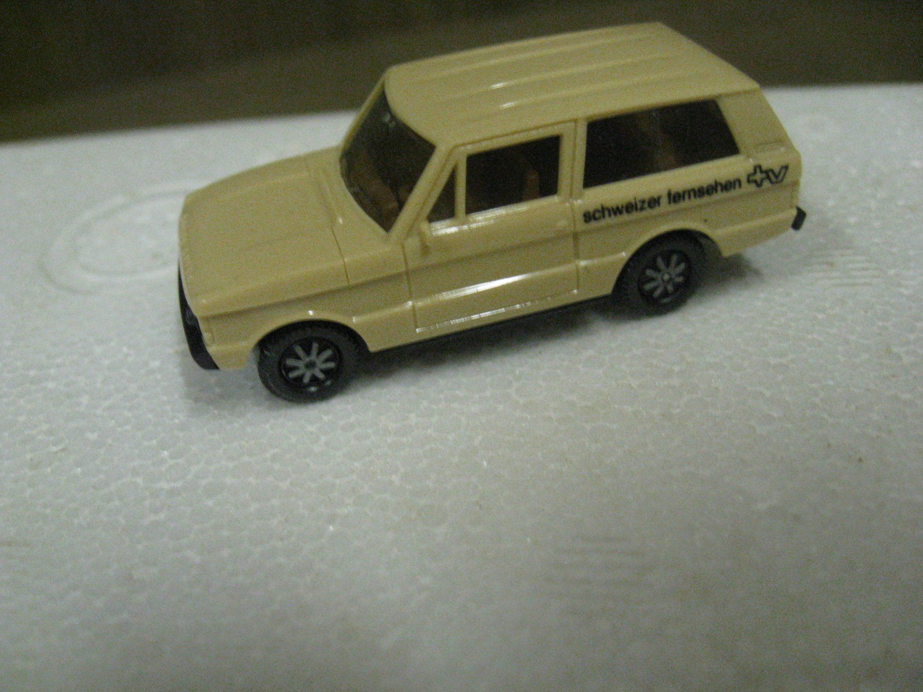 Herpa Modellini d'auto: HERPA 82016 Range Rover "Schweizer Fernsehen" – Nuovo (secondo la descrizione) da Romanshorn venduto da Otto2940