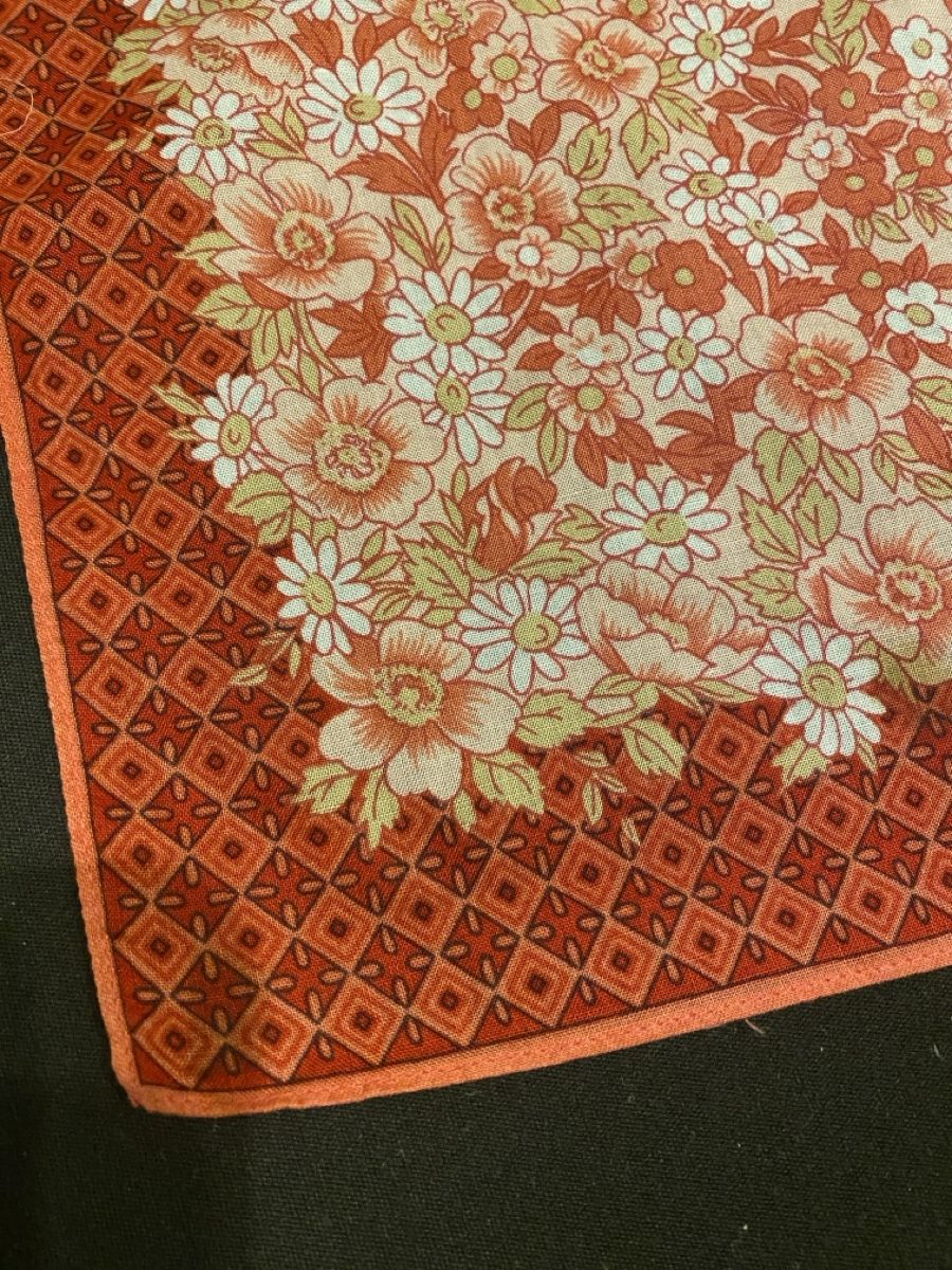 Altro in  Abbigliamento & Accessori: Vintage mit Blumenmuster, 2Stk. Taschentuch – Nuovo (secondo la descrizione) da Zofingen venduto da _ina