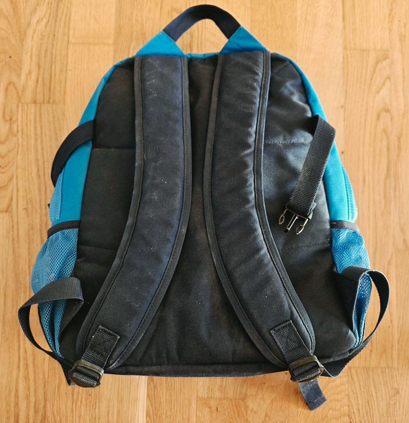 Adidas Rucksäcke: Rucksack adidas hellblau – Gebraucht aus wetzikon von Bestedienste 4
