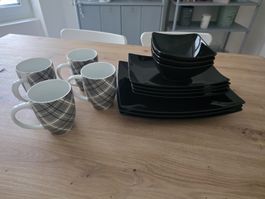 Tolles, zeitloses Geschirr- Set