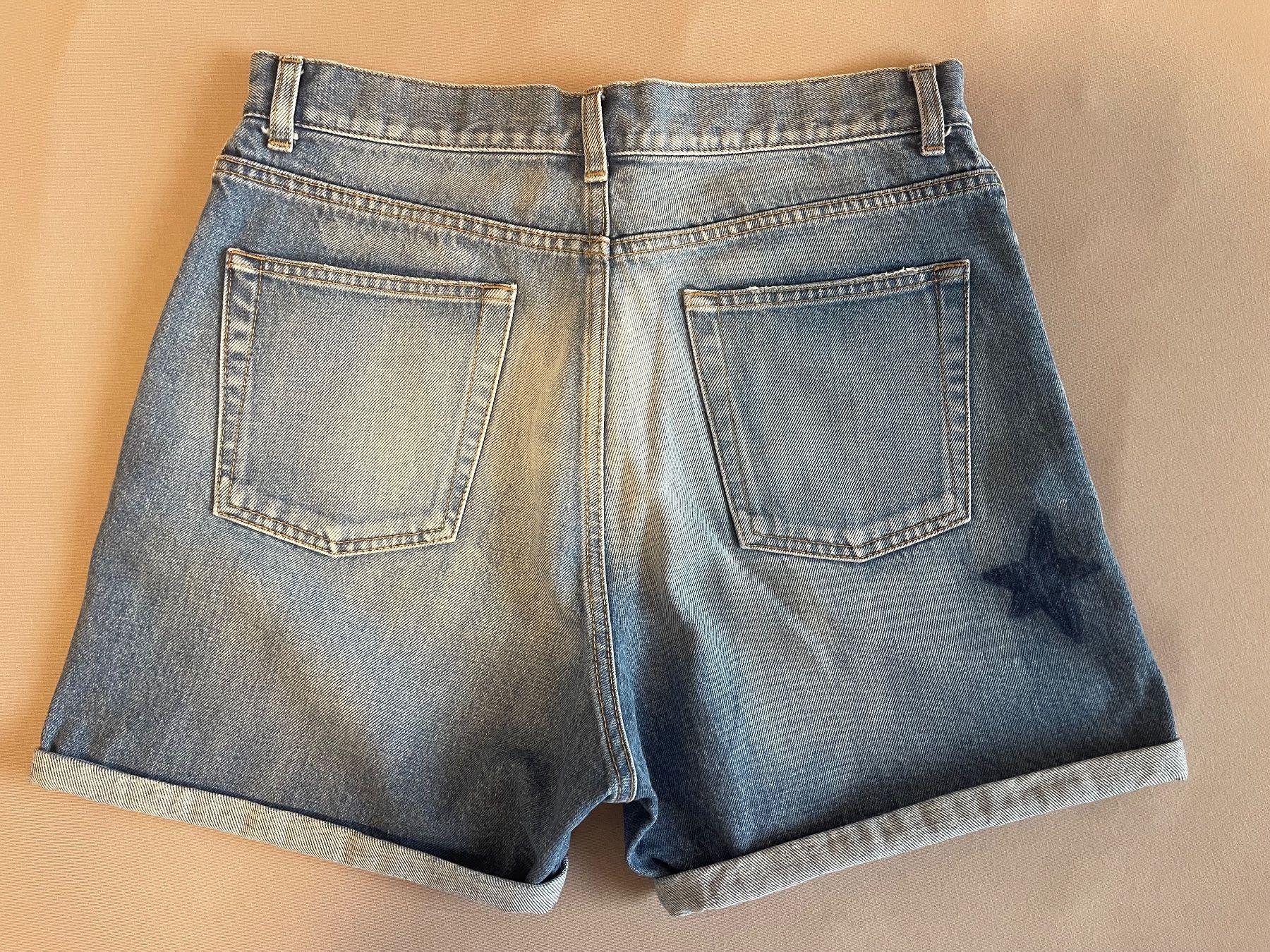 Saint Laurent Jeans: Saint Laurent Denim Shorts in Gr. 29 – Usato da Zizers venduto da sarah_1987 1
