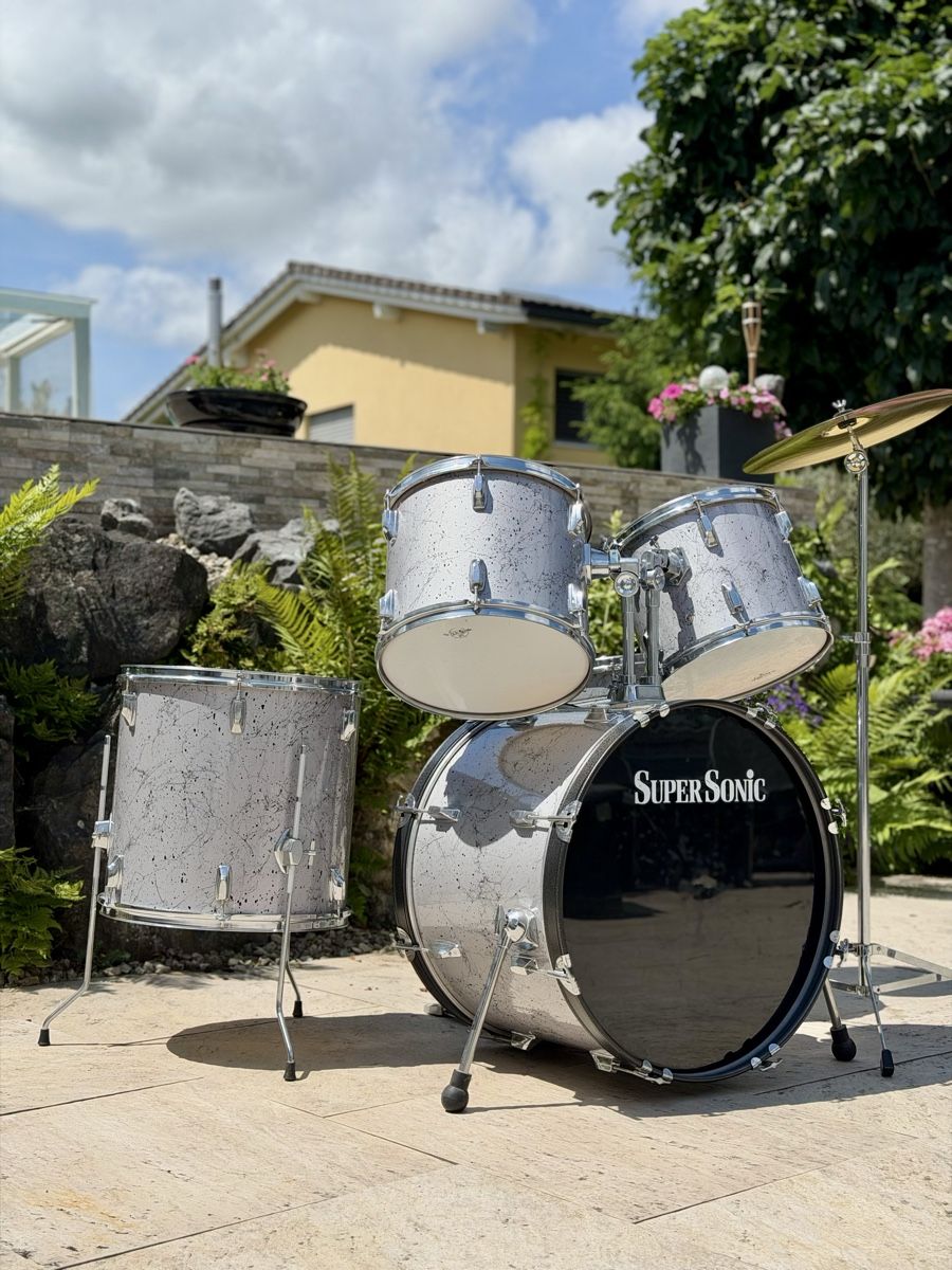Strumenti musicali: SuperSonic Schlagzeug neu lackiert – Nuovo (secondo la descrizione) da Malters venduto da Nelio_Fuchs 1