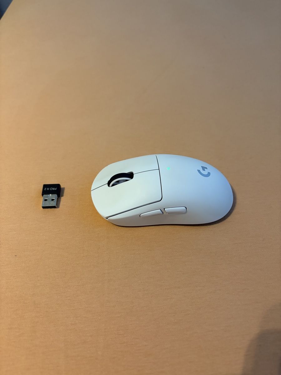 Logitech Maus: Logitech PRO X Superlight weiss – Neu (gemäss Beschreibung) aus Emmenbrücke von ang_w5kg 1