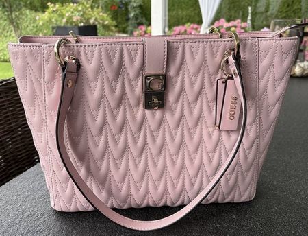 Guess Handtasche - NEU 