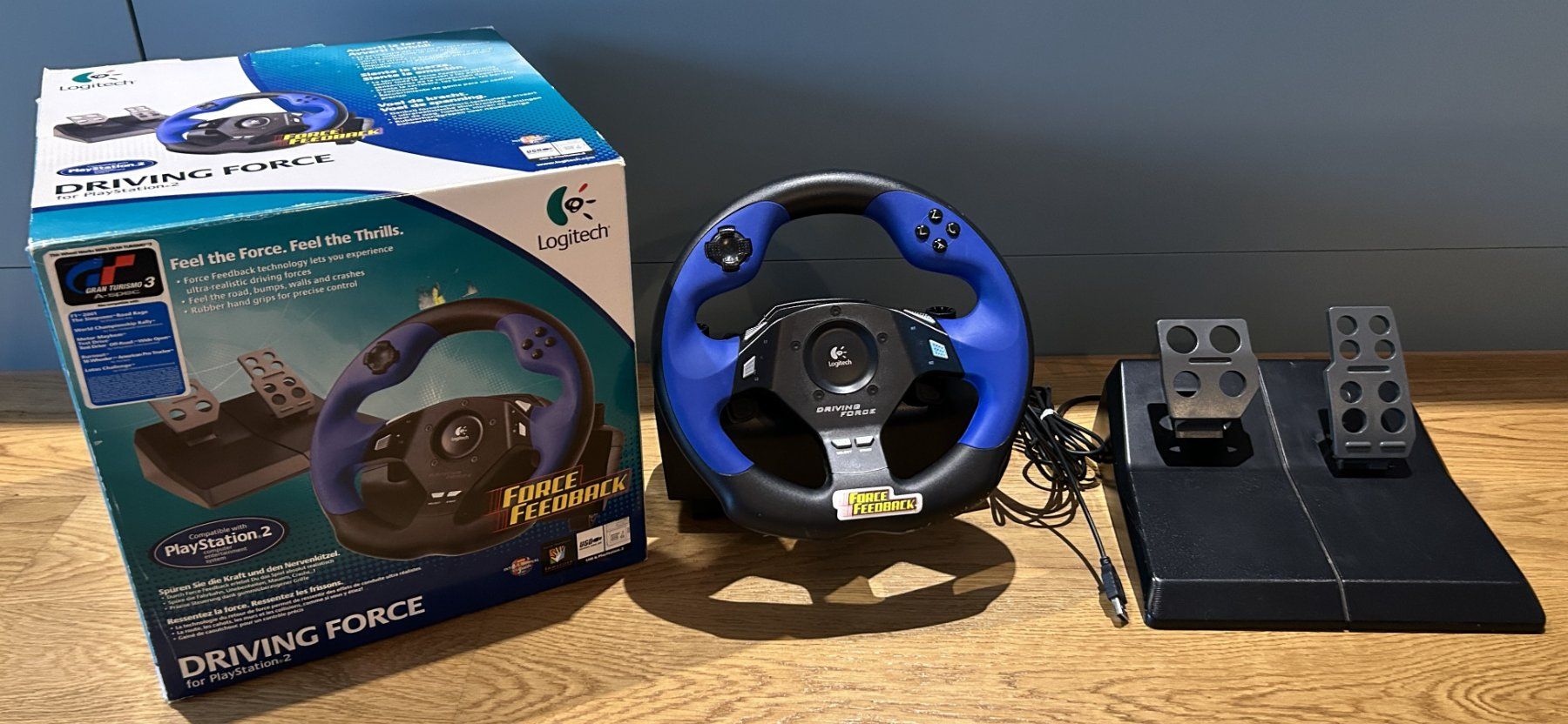 Logitech Manettes: Logitech Driving Force USB Lenkrad - PS2 - PC – D'occasion à Liebefeld par Eaglewings5