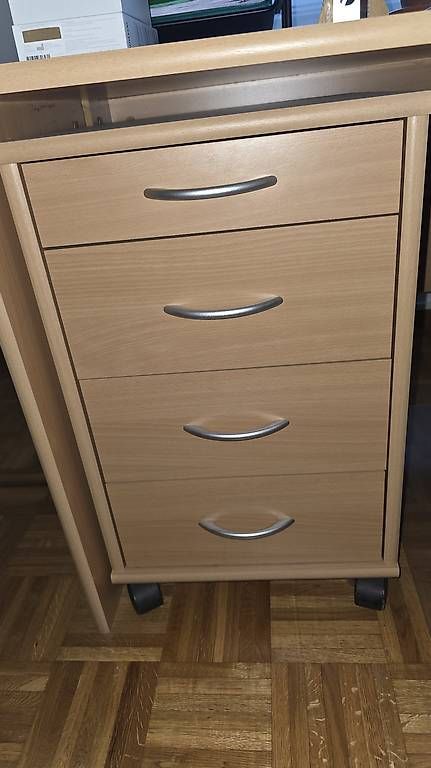 Livique Scrivanie: Mobilier de bureau – Usato da Ursy venduto da nyf_gl5v 1