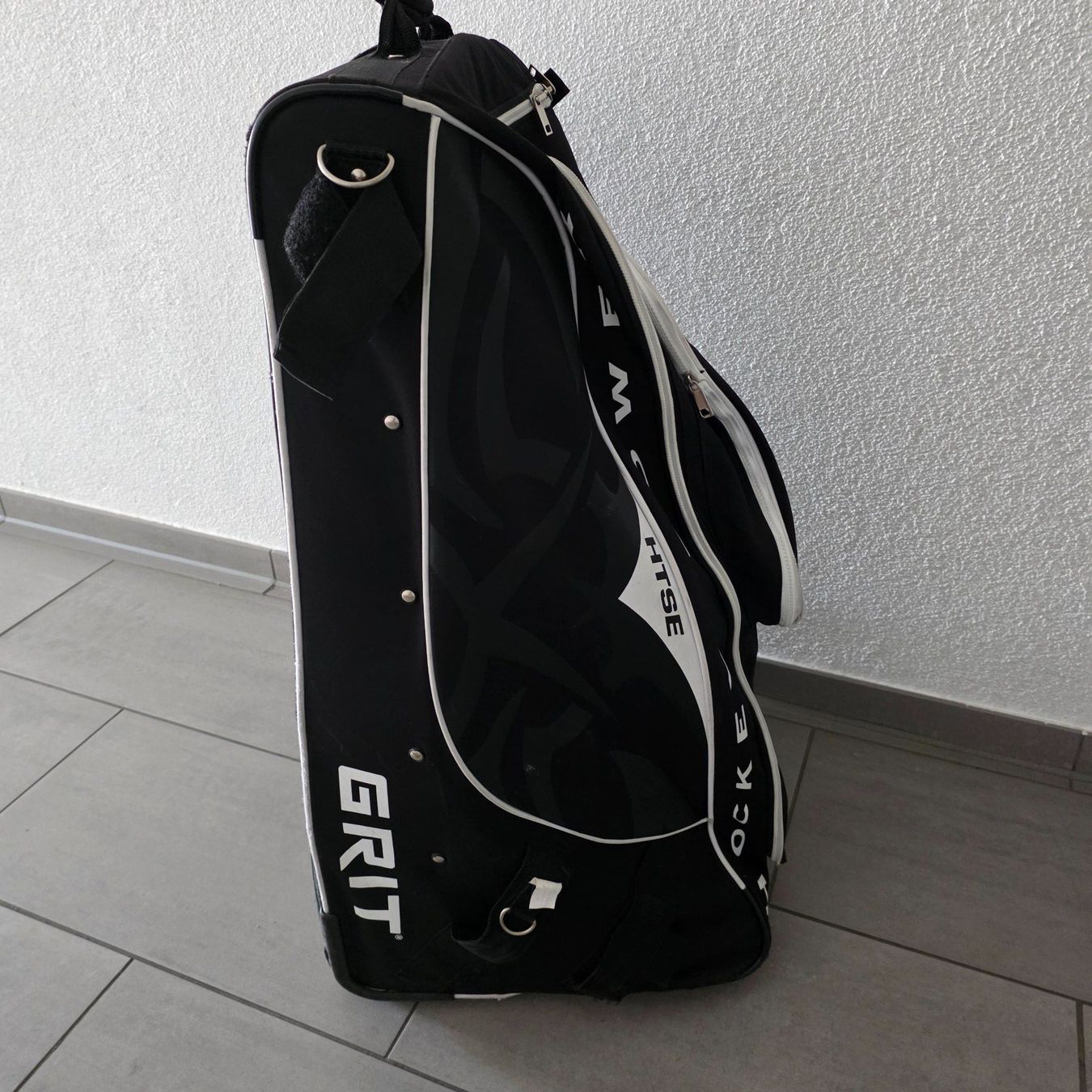 Borse & Zaini: Hockeytasche Tower Grit – Usato da Luzern venduto da Cado12 7