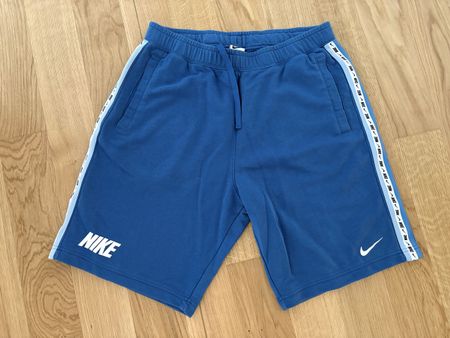 Nike Shorts Grösse L