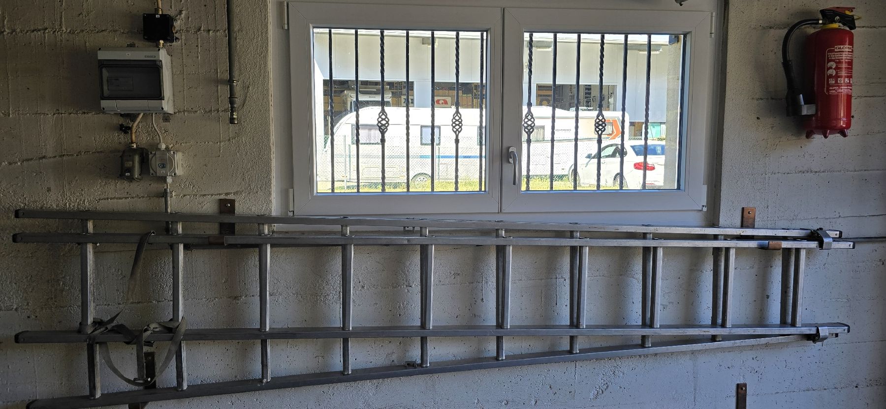 Leitern: Leiter Aluminium 2-teilig  – Gebraucht aus Waltenschwil von riggeli61