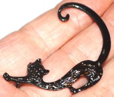 Ohrstecker D-961 – Katze schwarz Metall 1 Stück