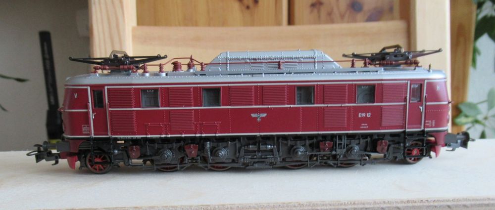 Locomotive électrique Z Märklin 88232 – SBB Cargo International, époque VI, Châssis Métal, Moteur Rotor Sans Fer