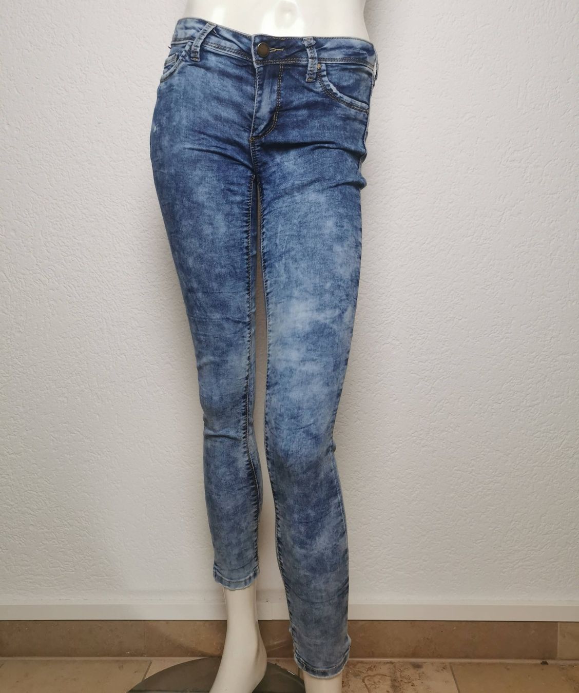 Jeans: Jeans, Stone Washed Blau - M – Usato da Wettingen venduto da JasminL92-3