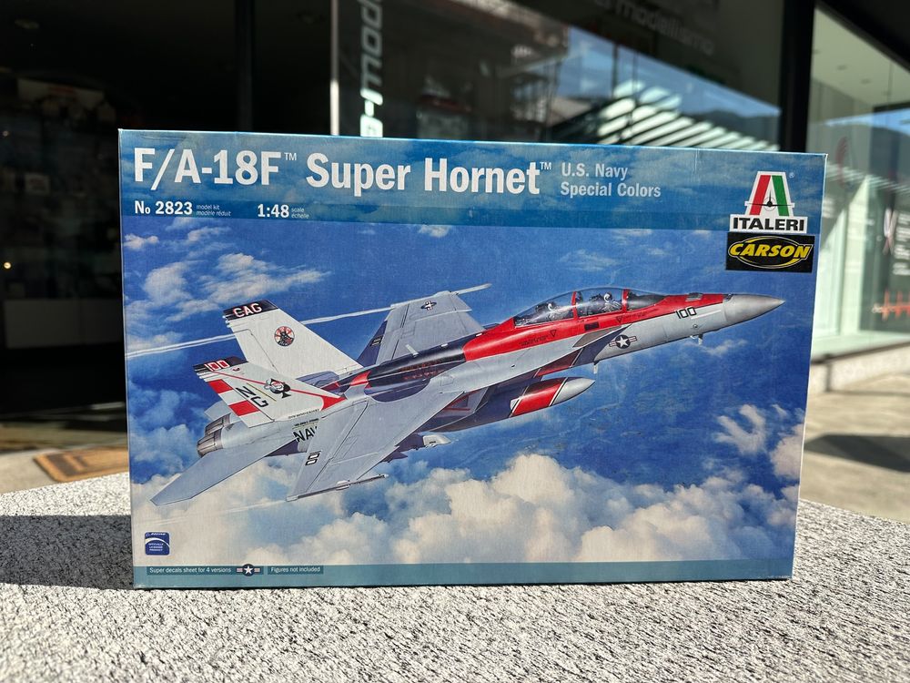 Kit Maquette Avion Italeri F/A-18F Super Hornet - Échelle 1/48 - Modèle 2823 - Neuf Sous Boîte