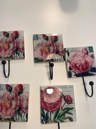 Guardaroba: Aufhanger mit blumen .neu und lackiert – Usato da Nuerensdorf venduto da gokden1336