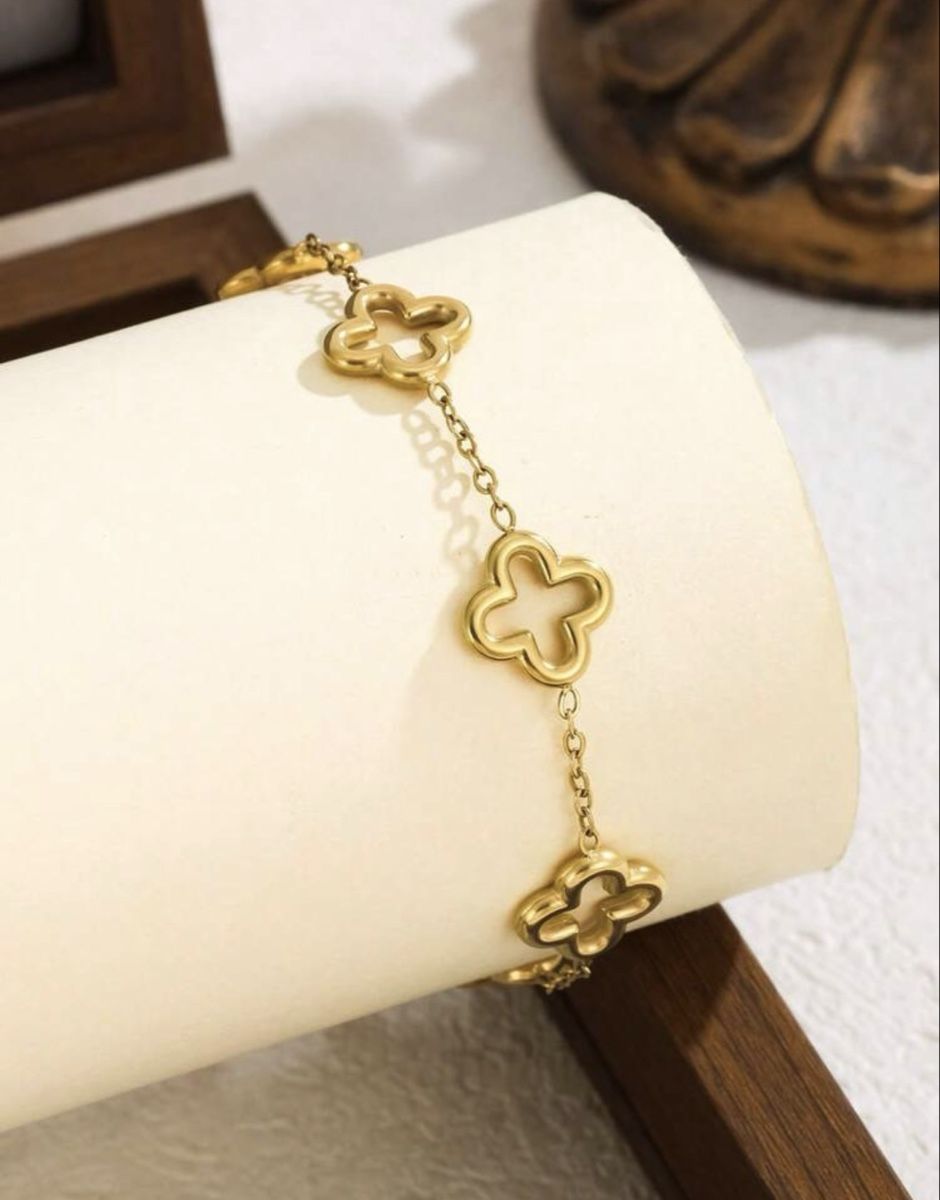 Bracelets: Bracelet  – Neuf avec emballage d'origine à Châtel-St-Denis par Montclair_Swiss