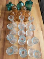 20 diverse kleine Deko-Vasen aus Glas (3 Farben, herbstlich)