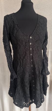 Schwarzes Spitzenkleid von Yes or No Gr. S