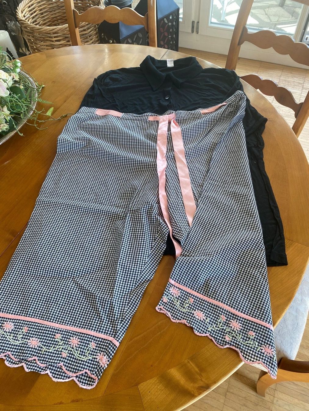 Calida Negligees & Pyjamas: Joli Pyjama deux pièces !! Taille L – Gebraucht aus Pfaeffikon ZH von BACozAfer