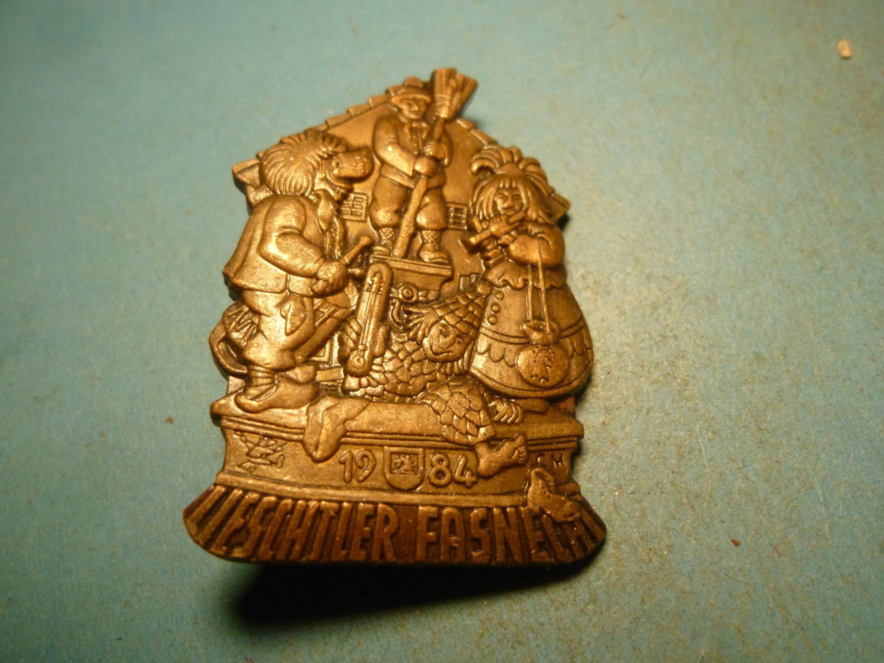 Plaketten & Abzeichen: LIESTAL 1984 BRONZE – Gebraucht aus Ried (Muotathal) von Mandarin02