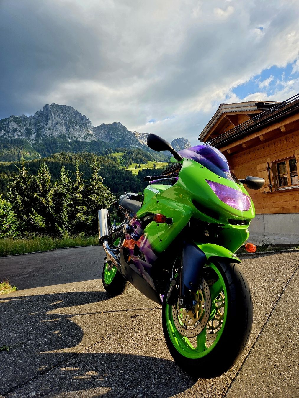 Kawasaki Strada: Kawasaki Ninja zx9r – Usato da Rougemont venduto da victor.wnk 4