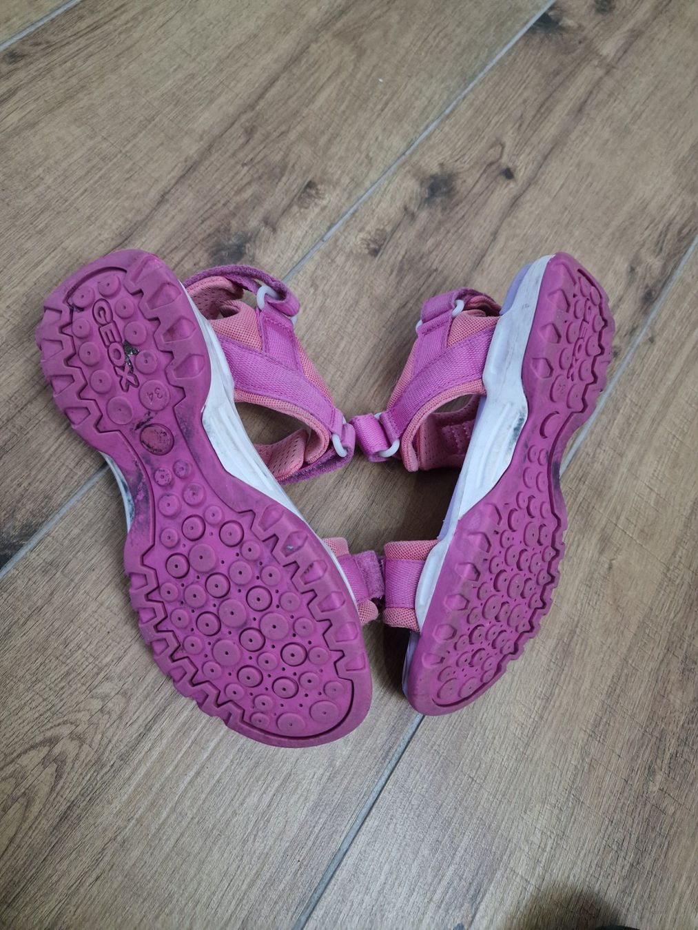 Geox Scarpe per ragazze: Geox Mädchen Sandalen Grösse 34 – Usato da Knonau venduto da liebenic01 1