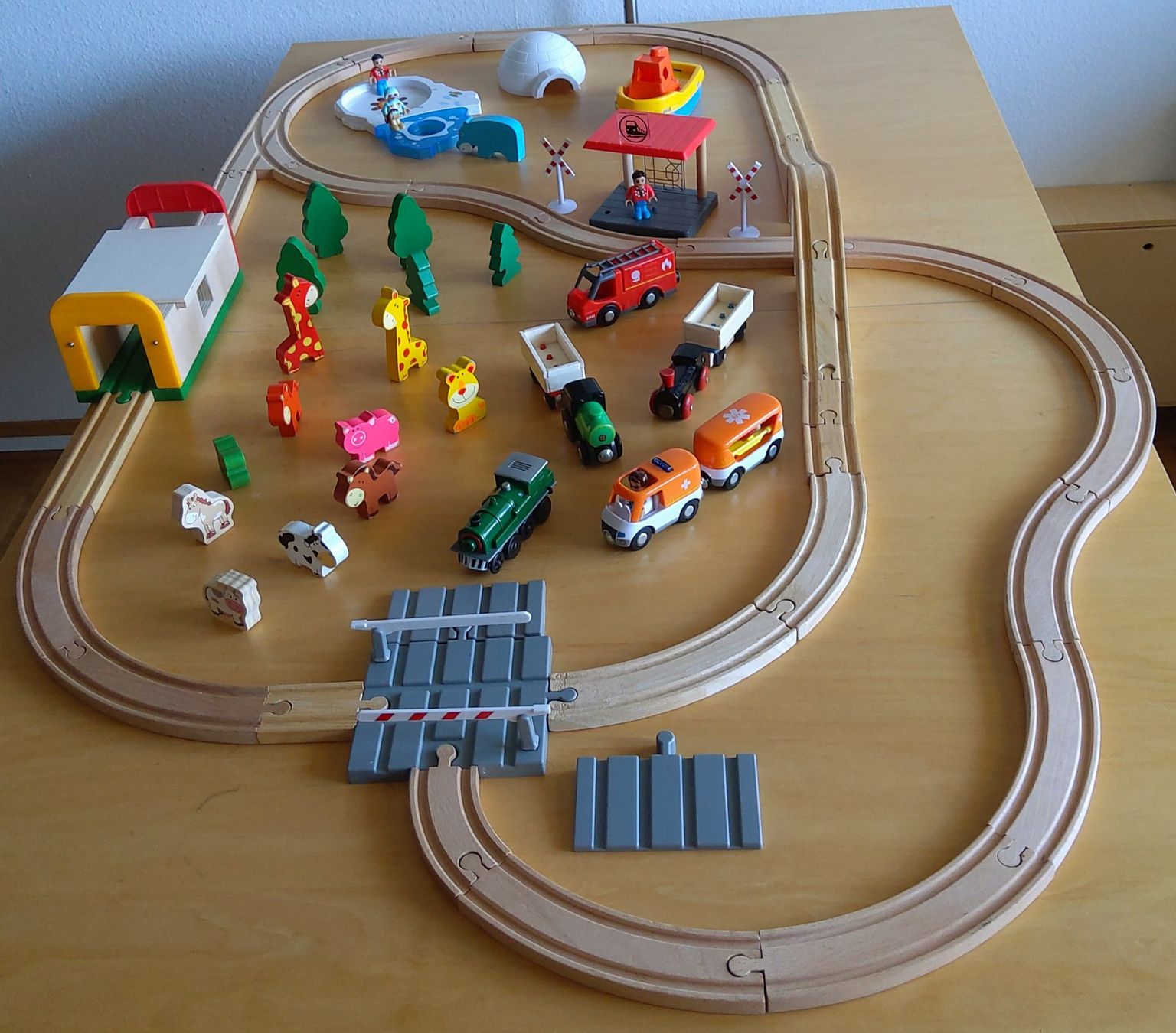 Brio Giocattoli: Holzeisenbahn-Set – Usato da Burgdorf venduto da mbu_l7nm