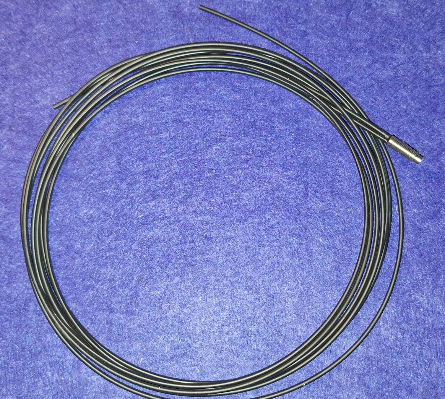 Componenti elettronici: Fibre optique neuve Keyence FU-25 – Nuovo e nell'imballaggio originale da Bussy FR venduto da 023