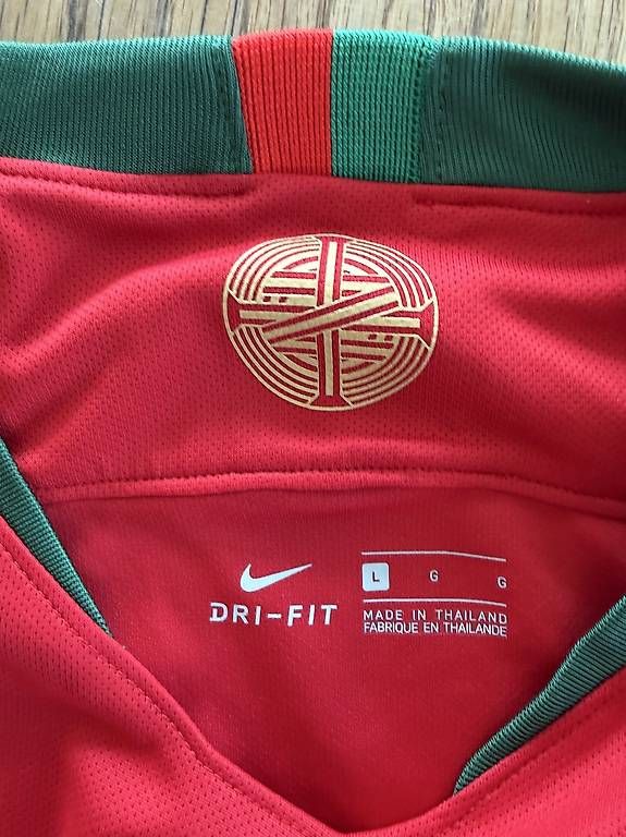 Nike Canottiere & Pantaloni: Portugal Trikot Grösse L – Usato da zürich venduto da PapaMoll86 2