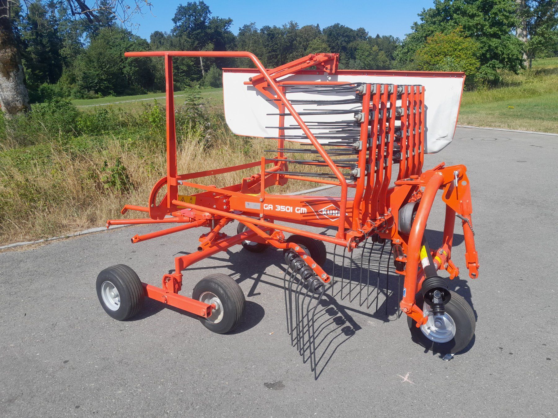 Kuhn Fauchage: Kreiselschwader Kuhn GA 3501 – D'occasion à Sursee par pafu02 3