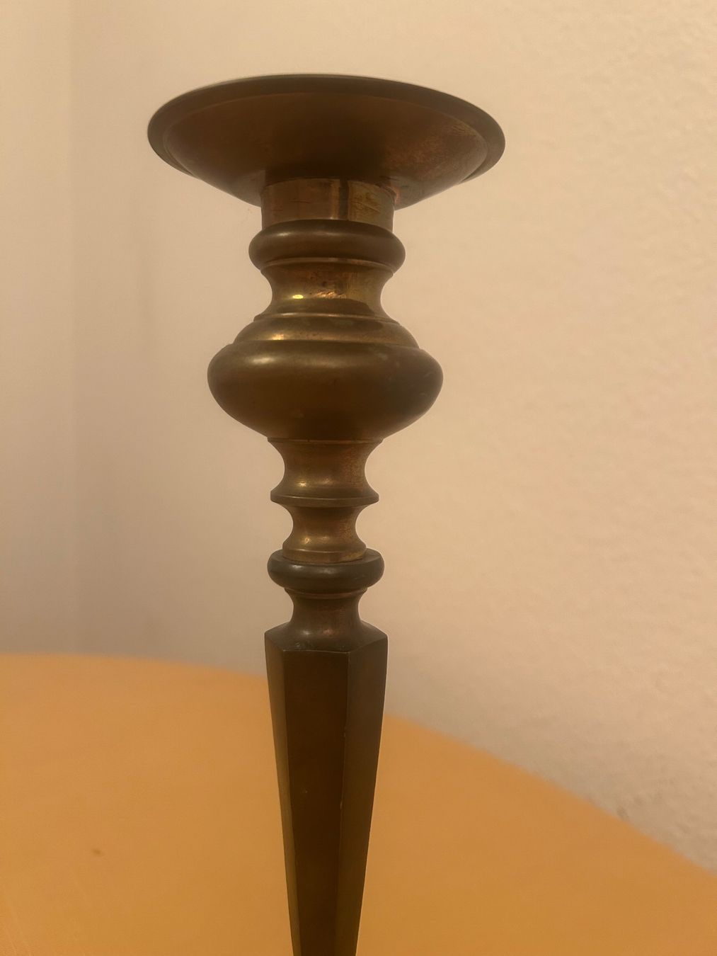 Kerzenständer: klassischer Vintage-Kerzenständer aus massivem Messing – Gebraucht aus Rorschacherberg von Svebe 2