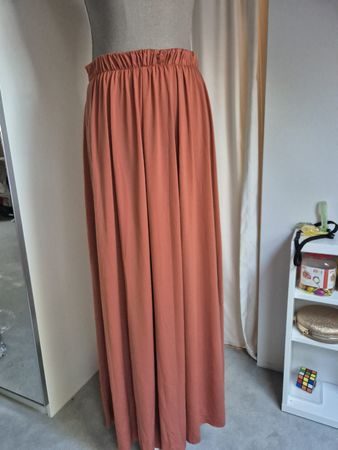 Maxirock H&M rostrot Grösse M mit Gummibund guter Zustand