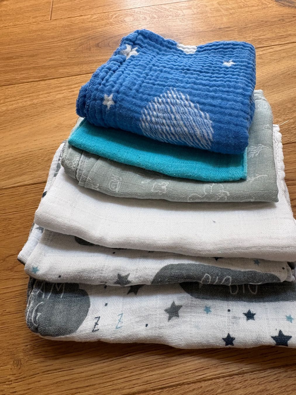 Lotti & Set di vestiti: Babykleider 68 – Usato da Bronschhofen venduto da cm65 5