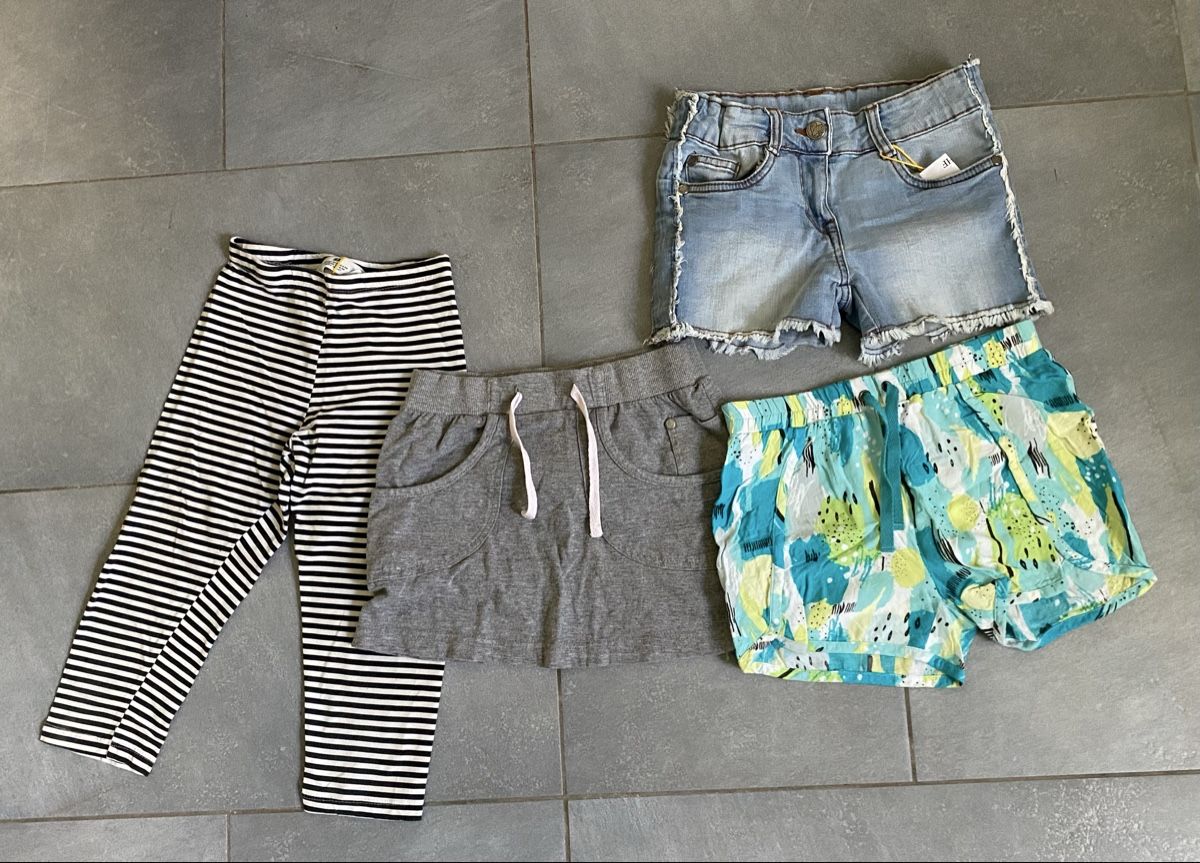 Lotti & Set di vestiti: Shorts, Rock, 7/8 Hose, 134 – Usato da Schöfflisdorf venduto da ast_jfj7 1