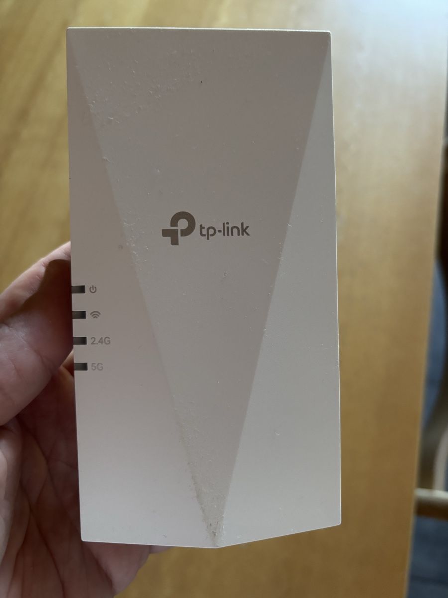 TP-Link Wlan: TP-Link RE700X Wi-Fi 6 Range Extender AX3000 comme neuf  – Gebraucht aus Puidoux von tof_l298