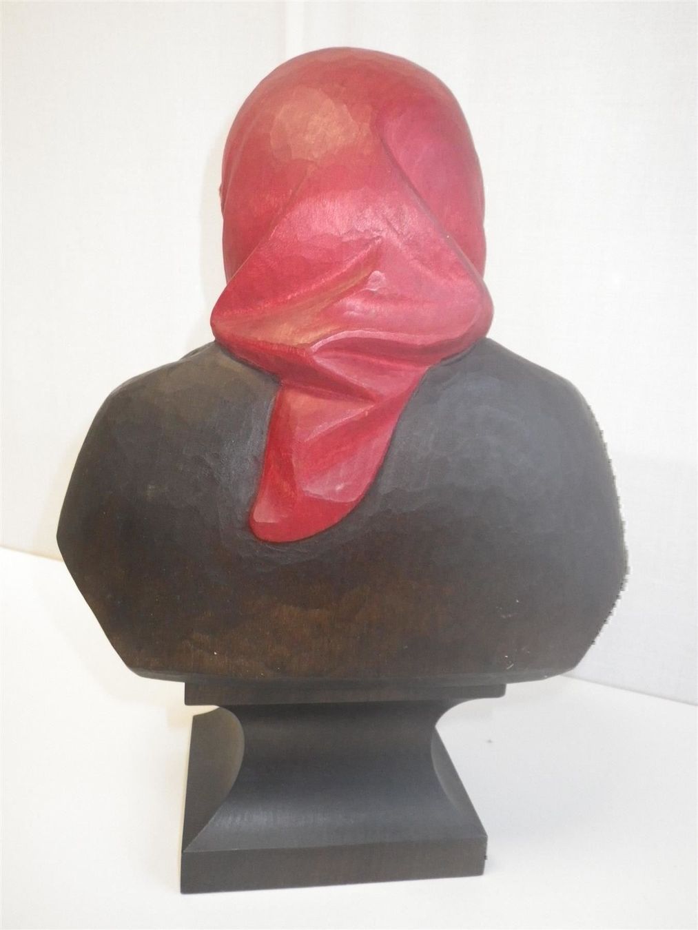 Sculptures & Statues: geschnitzte Büste alte Frau – D'occasion à Brienz BE par P.Edelweiss 2