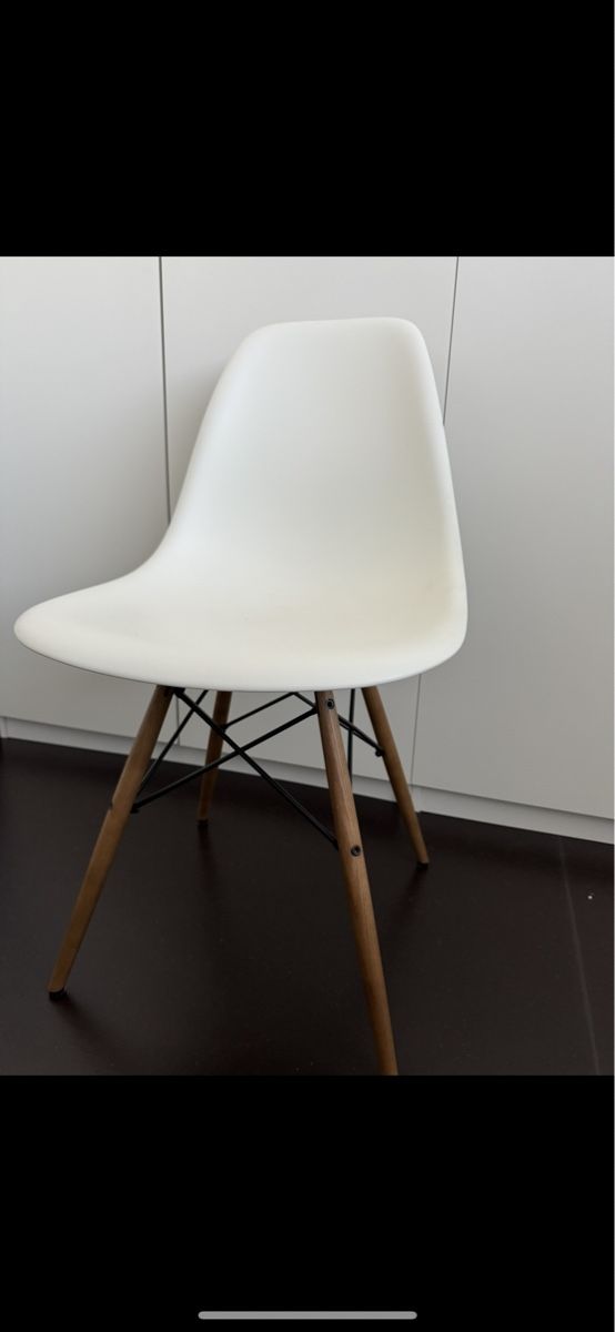Vitra Stühle: Vitra eames plastic side chair – Neu (gemäss Beschreibung) aus Gattikon von fra_rm9k 1
