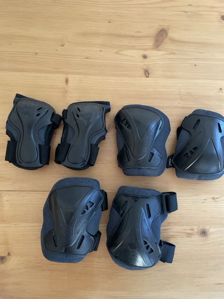 Pattini in linea & Pattini a rotelle: Schutzausrüstung Rollerblade Pro Junior Gr. XS  – Usato da Spreitenbach venduto da Gloxinia