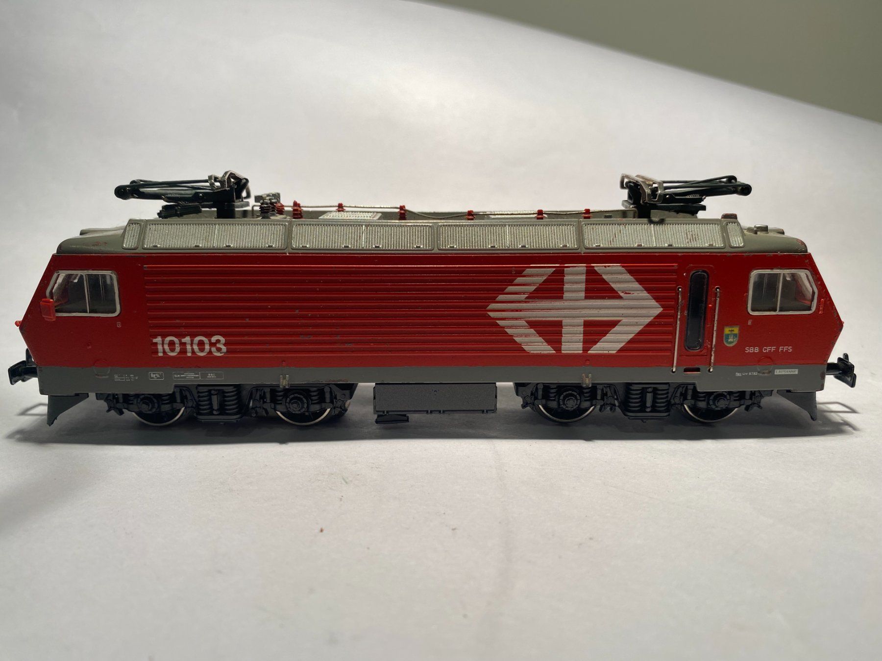 Märklin Modellini di ferrovie: Märklin RE 4/4 10103 Rot, AC Analog – Usato da Buchrain venduto da Modellbahn11 2