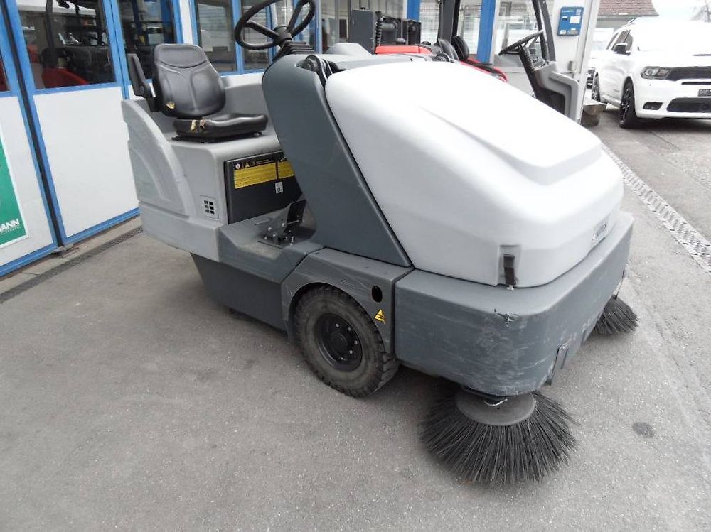 Bucher Citycat 2020 Kehrmaschine, Kehrmaschine, Kehrsaugmaschine in