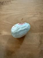 Deko-Ei aus grünem Onyx Stein glatt poliert 