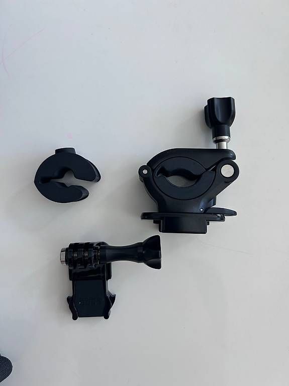 Gopro Trépieds & Accessoires: Harnais GoPro Chesty + fixation & pochette – Neuf (Voir description) à Fully par submedia 1