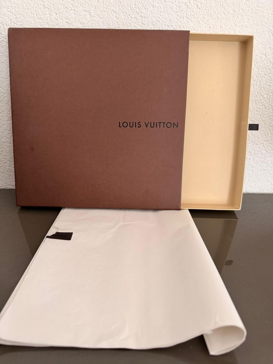 Altro in Decorazioni & Accessori: Boîte Louis Vuitton avec papier de soie – Usato da chez-le-bart venduto da Alec01 1