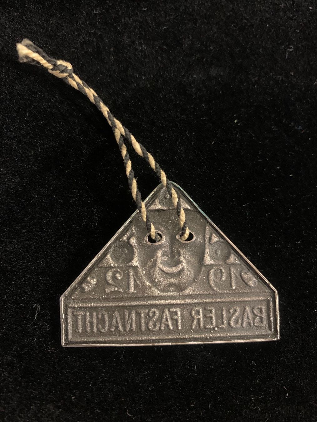 Basler Placchette & Badge: Fasnacht Basel 1912 SILBER **** – Usato da Basel venduto da fasnachtsoutlet1965 1