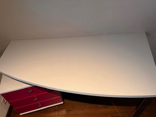 Schränke: Kleiderschrank, Kommode, Bett, Schreibtisch – Gebraucht aus Giebenach von florko01 6